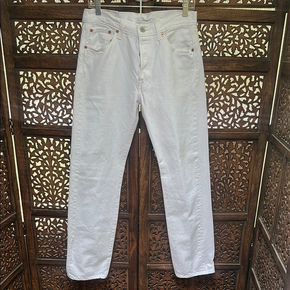 Classic White Levi 501 jeans